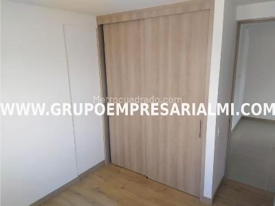 Apartamento de 3 alcobas en venta en Vegas De San Jose, Sabaneta, 89 m² · foto 13 de 20