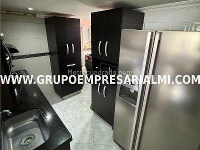 Apartamento en venta en Robledo, Medellín · foto 2 de 11