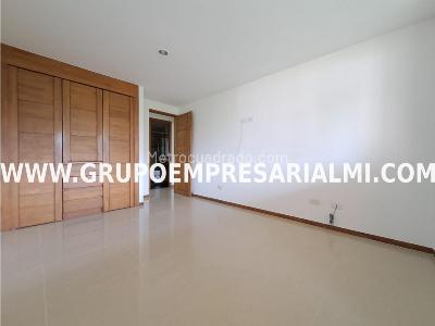 Apartamento de 2 alcobas en venta en Las Lomitas, Sabaneta, 87 m² · foto 12 de 20
