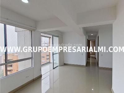 Apartamento de 3 alcobas en venta en Las Lomitas, Sabaneta, 66 m² · foto 3 de 20