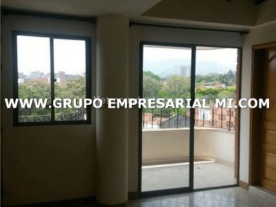 Apartamento de 4 alcobas en arriendo en El Velodromo, Medellín, 190 m² · foto 3 de 14