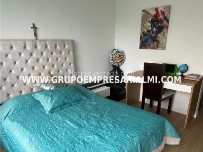 Apartamento en venta en Loma De Las Brujas, Envigado · foto 8 de 18