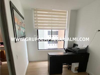 Apartamento en venta en Loma De Las Brujas, Envigado · foto 13 de 18