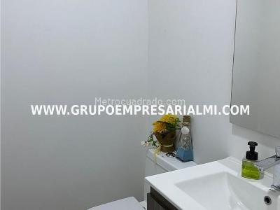 Apartamento en venta en Loma De Las Brujas, Envigado · foto 16 de 18