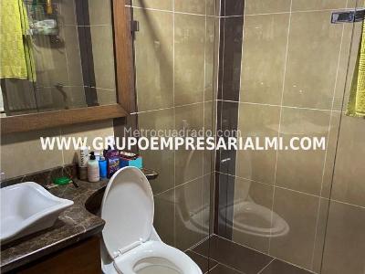Casa de 5 alcobas en venta en Aves Maria, Sabaneta, 380 m² · foto 17 de 20