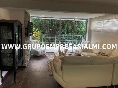 Casa de 5 alcobas en venta en Aves Maria, Sabaneta, 380 m² · foto 2 de 20