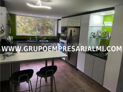Casa de 5 alcobas en venta en Aves Maria, Sabaneta, 380 m² · foto 9 de 20