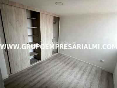 Apartamento de 3 alcobas en venta en Las Lomitas, Sabaneta, 60 m² · foto 4 de 17