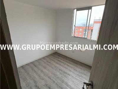 Apartamento de 3 alcobas en venta en Las Lomitas, Sabaneta, 60 m² · foto 9 de 17
