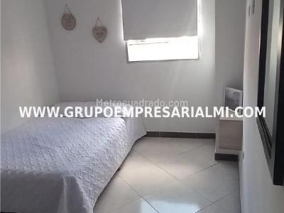 Apartamento de 3 alcobas en venta en Virgen Del Carmen, Sabaneta, 68 m² · foto 9 de 19