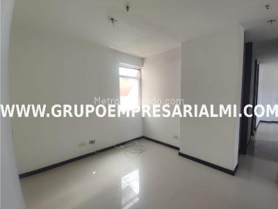 Apartamento en venta en Los Colores, Medellín · foto 2 de 20