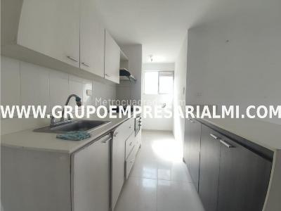 Apartamento en venta en Los Colores, Medellín · foto 3 de 20