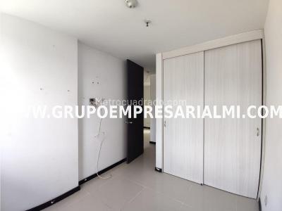 Apartamento en venta en Los Colores, Medellín · foto 10 de 20