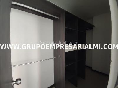 Apartamento en venta en Los Colores, Medellín · foto 17 de 20