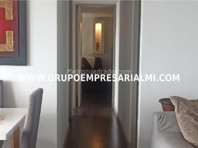 Apartamento de 3 alcobas en venta en Las Lomitas, Sabaneta, 85 m² · foto 12 de 17