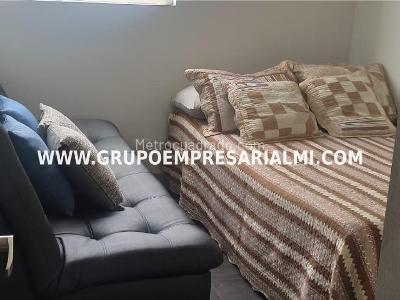Apartamento de 3 alcobas en venta en Las Lomitas, Sabaneta, 85 m² · foto 14 de 17