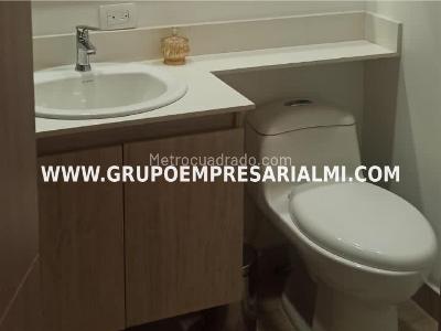 Apartamento de 3 alcobas en venta en Las Lomitas, Sabaneta, 85 m² · foto 15 de 17