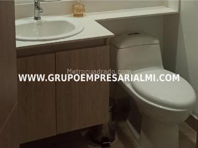 Apartamento de 3 alcobas en venta en Las Lomitas, Sabaneta, 85 m² · foto 17 de 17