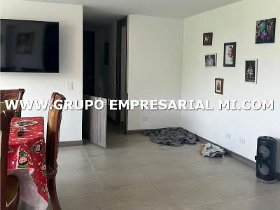 Apartamento en venta en Viviendas Del Sur, Itagüí · foto 4 de 11