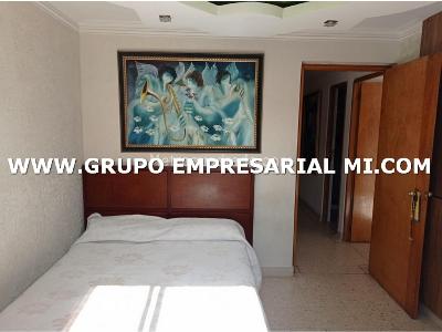 Apartamento de 3 alcobas en venta en Conquistadores, Medellín, 187 m² · foto 4 de 7