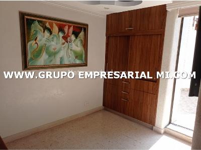 Apartamento de 3 alcobas en venta en Conquistadores, Medellín, 187 m² · foto 5 de 7