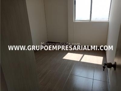 Apartamento en venta en Pilsen, Itagüí · foto 9 de 20