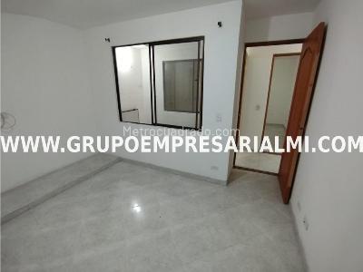 Apartamento de 4 alcobas en venta en Restrepo Naranjo, Sabaneta, 126 m² · foto 11 de 20