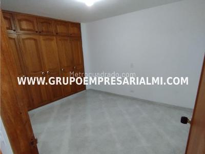 Apartamento de 4 alcobas en venta en Restrepo Naranjo, Sabaneta, 126 m² · foto 14 de 20