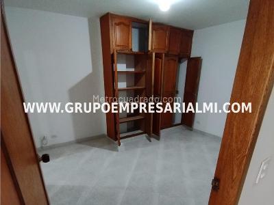 Apartamento de 4 alcobas en venta en Restrepo Naranjo, Sabaneta, 126 m² · foto 17 de 20
