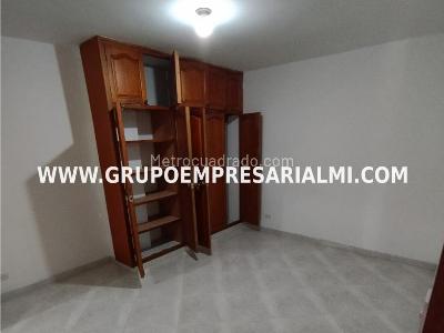 Apartamento de 4 alcobas en venta en Restrepo Naranjo, Sabaneta, 126 m² · foto 18 de 20