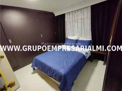 Apartamento en arriendo en Los Colores, Medellín · foto 3 de 9