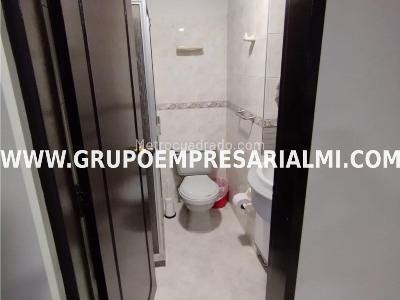 Apartamento en arriendo en Los Colores, Medellín · foto 9 de 9