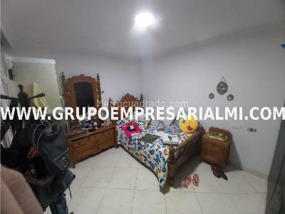 Casa de 3 alcobas en venta en Campo Valdes, Medellín, 100 m² · foto 8 de 18