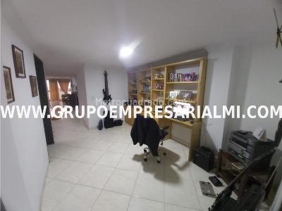 Casa de 3 alcobas en venta en Campo Valdes, Medellín, 100 m² · foto 15 de 18
