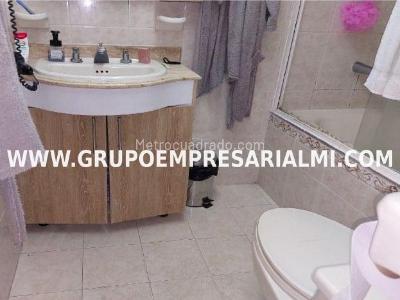 Apartamento de 3 alcobas en venta en Santa Ana, Bello, 79 m² · foto 11 de 12