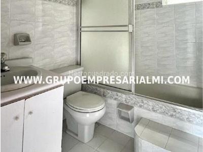 Casa de 5 alcobas en venta en El Romeral, Sabaneta · foto 9 de 20