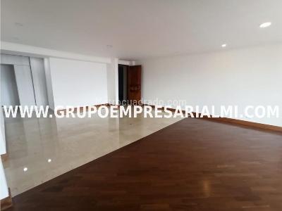 Apartamento de 3 alcobas en venta en El Poblado, Medellín, 147 m² · foto 5 de 20
