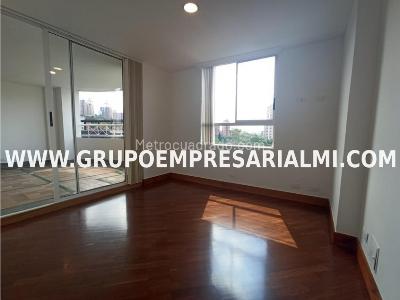 Apartamento de 3 alcobas en venta en El Poblado, Medellín, 147 m² · foto 19 de 20