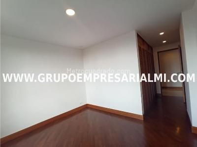 Apartamento de 3 alcobas en venta en El Poblado, Medellín, 147 m² · foto 20 de 20