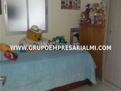 Apartamento de 3 alcobas en venta en Obrero, Bello, 82 m² · foto 8 de 11