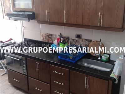 Apartamento de 2 alcobas en venta en Niquia, Bello, 69 m² · foto 4 de 17