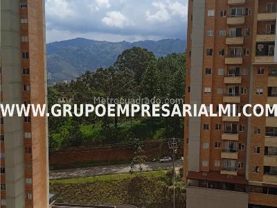 Apartamento de 2 alcobas en venta en Niquia, Bello, 69 m² · foto 12 de 17
