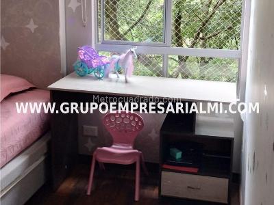 Apartamento en venta en El Esmeraldal, Envigado · foto 5 de 9