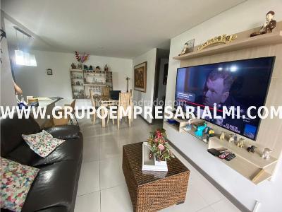 Apartamento en venta en Betania, Sabaneta · foto 3 de 17