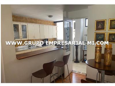 Apartamento en arriendo en Laureles, Medellín · foto 2 de 12