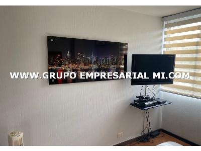 Apartamento en arriendo en Laureles, Medellín · foto 5 de 12