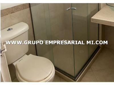 Apartamento en arriendo en Laureles, Medellín · foto 11 de 12