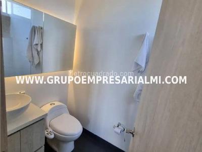 Apartamento de 3 alcobas en venta en Las Lomitas, Sabaneta, 104 m² · foto 19 de 20