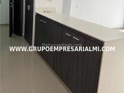 Apartamento en venta en Los Colores, Medellín · foto 5 de 14