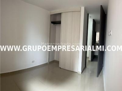 Apartamento en venta en Los Colores, Medellín · foto 8 de 14